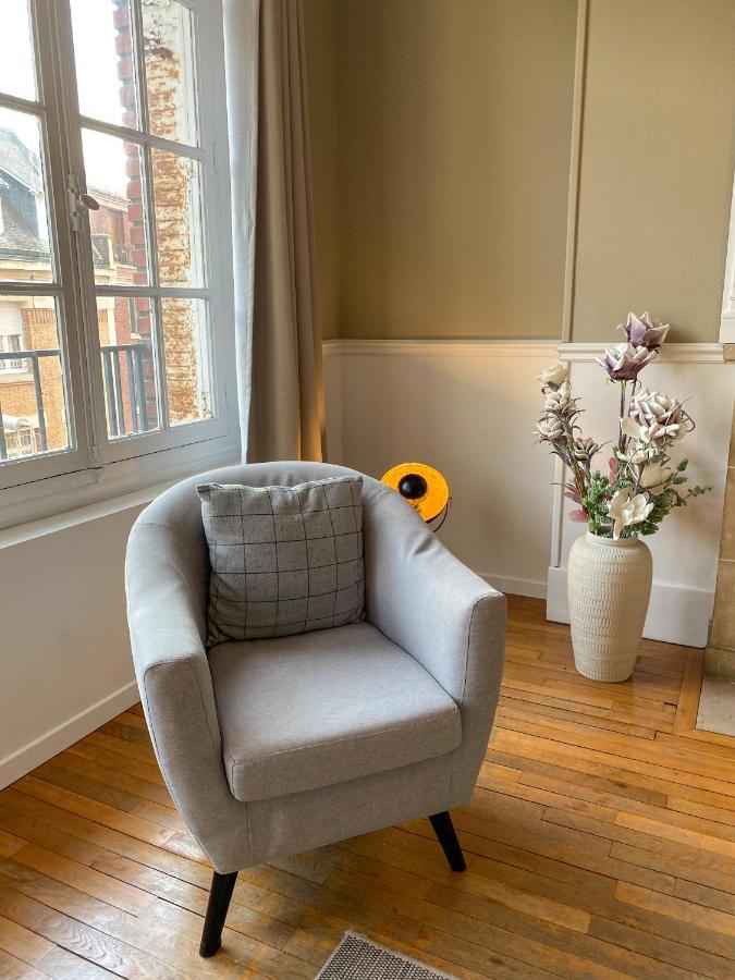 أميا Appartement Chic, 3 Chambres, Hyper Centre-Ville, Parking Payant المظهر الخارجي الصورة