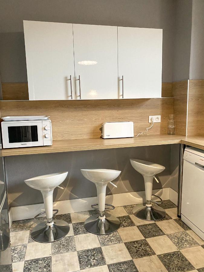 أميا Appartement Chic, 3 Chambres, Hyper Centre-Ville, Parking Payant المظهر الخارجي الصورة